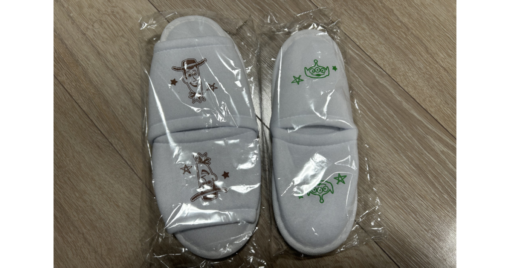 トイストーリーホテル アメニティー スリッパ